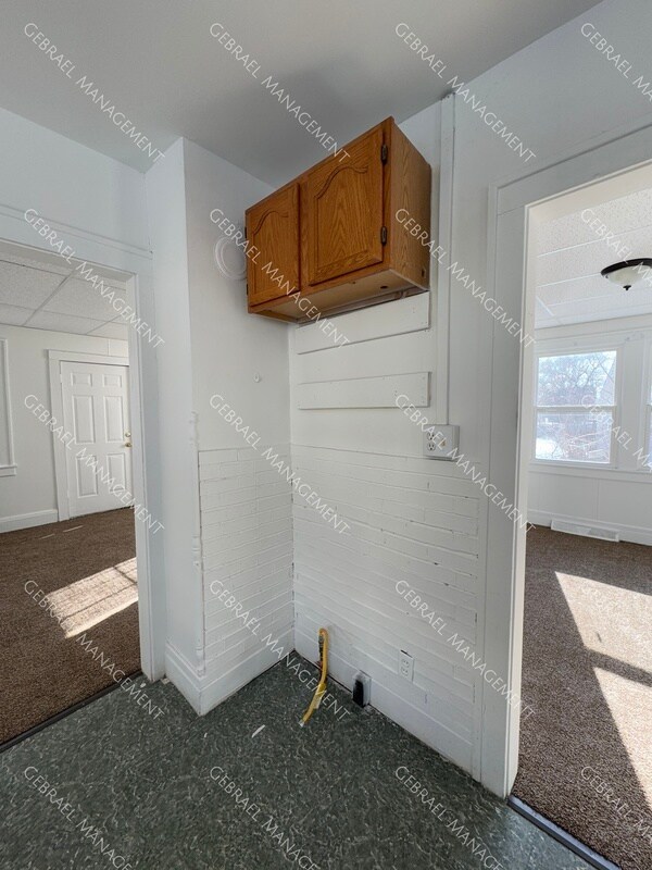 Building Photo - 815 Blair St