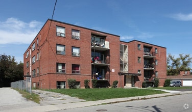 Building Photo - 30 Clearview Hts