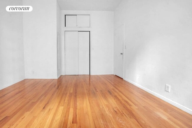 Building Photo - 1409 2nd Ave