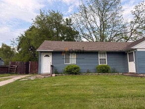 Building Photo - 2909 Oakdale Ave