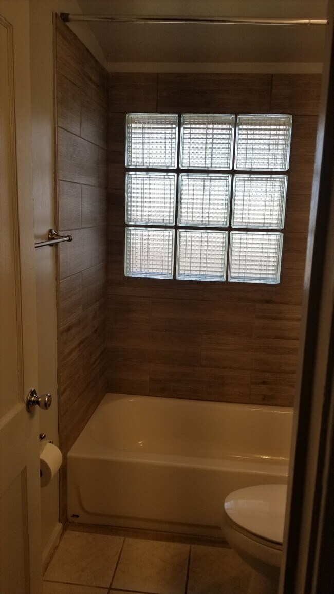Bathroom - 2006 S. Campbell Ave