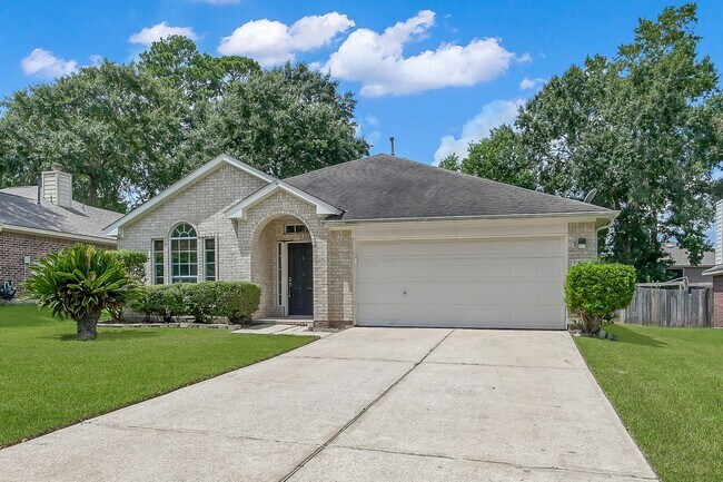 Building Photo - Cozy and quiet 4 bed 2 bath
