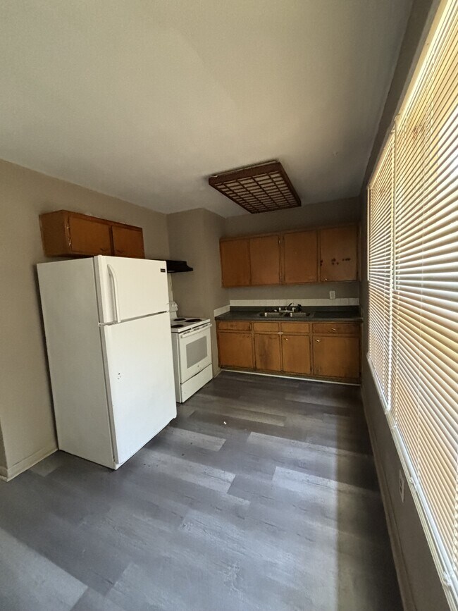Foto del edificio - 404 Sunset Ln