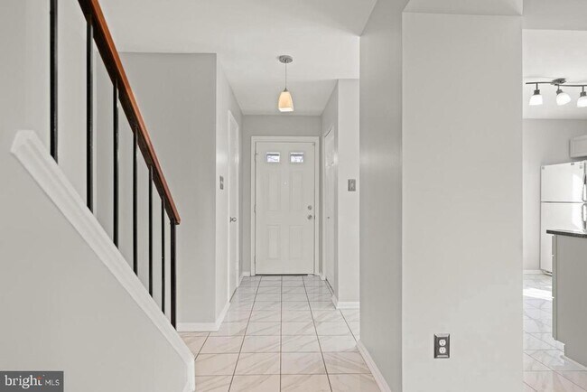 Foto del edificio - 7442 Adams Park Ct