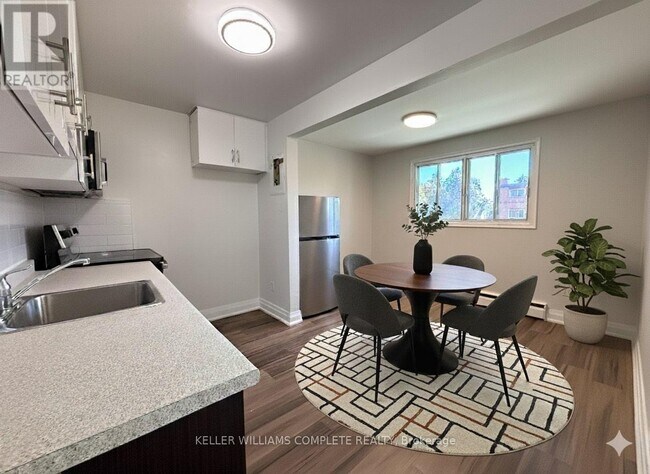 Building Photo - 280 Lorne Ave