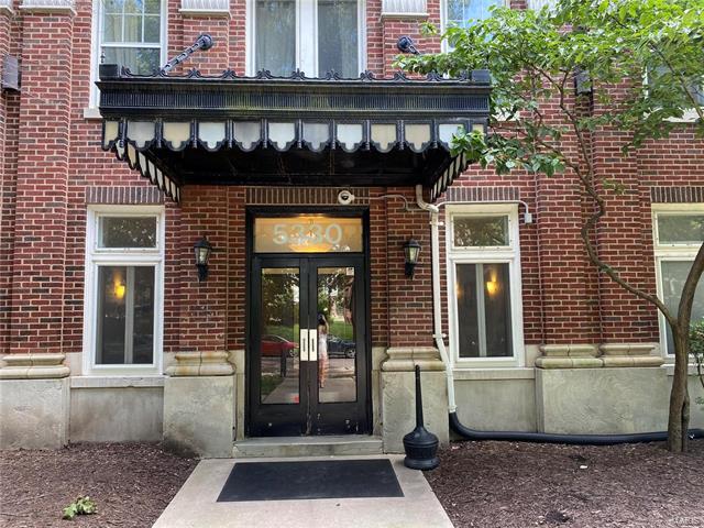 Foto del edificio - 5330 Pershing Ave