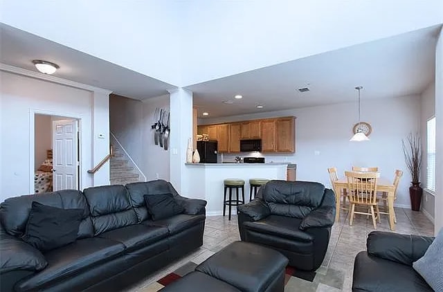 Building Photo - 4601 Penelope Ln