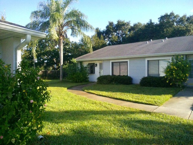Building Photo - 2 Bedroom villa for rent