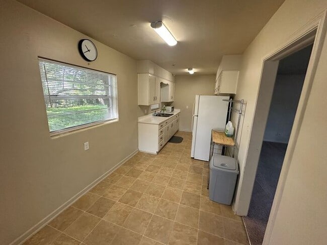 Building Photo - Beautiful 3 bedroom, 2 bath home located in Winter Park