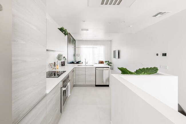 Foto del edificio - 7300 E Minnezona Ave