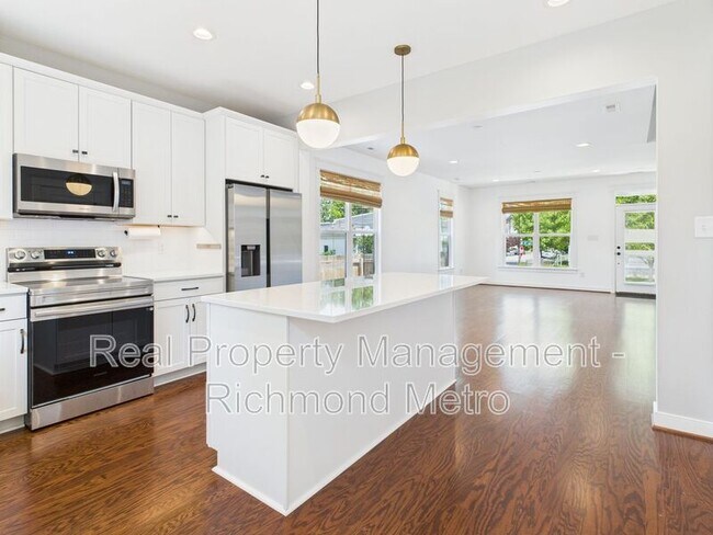 Foto del edificio - 2001 R St