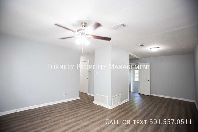 Foto del edificio - 720 Graham Ave
