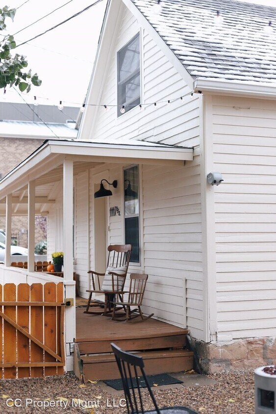 Foto principal - 2 br, 1.5 bath House - 1117 1/2 Saint Joseph