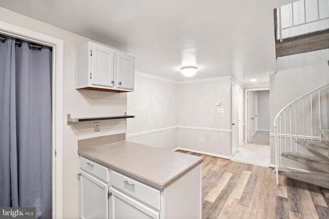 Foto del edificio - 12263 Wadsworth Way