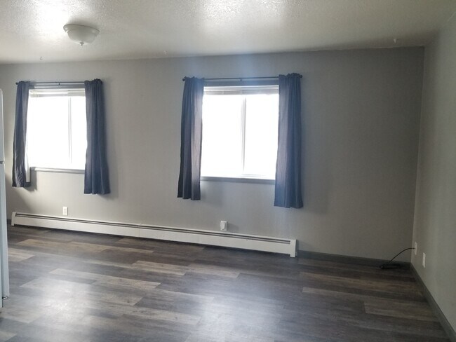 Living Room - 45941 Miller Loop Rd