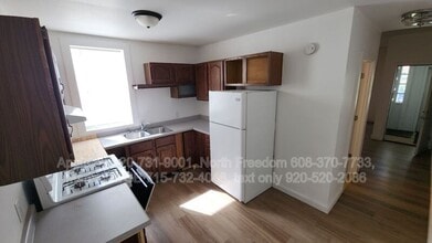 Building Photo - S7559 US-12