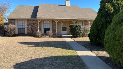 Building Photo - 512 Justice Dr