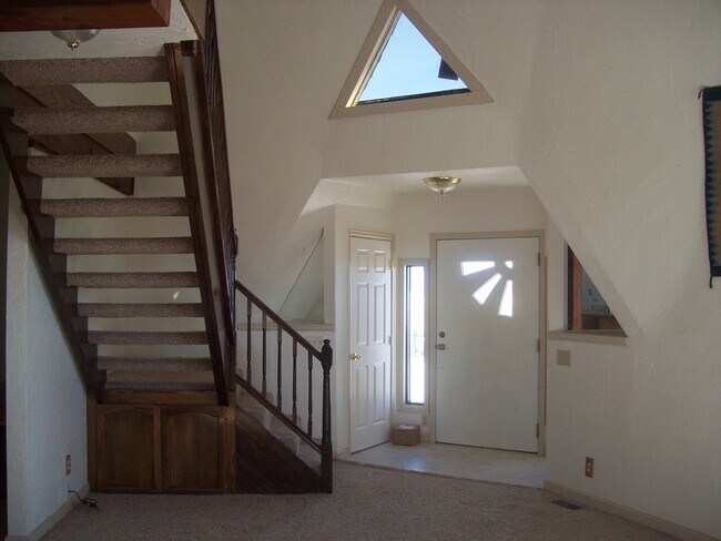 Building Photo - 3123 E County Road 8 S
