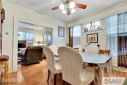 Building Photo - 1 br, 1 bath Condo - 70 Vermont Ave