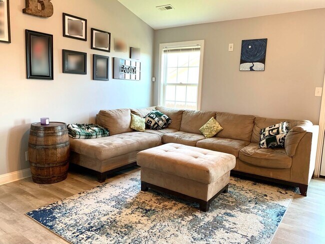 Foto del edificio - 200 Buckshot Dr