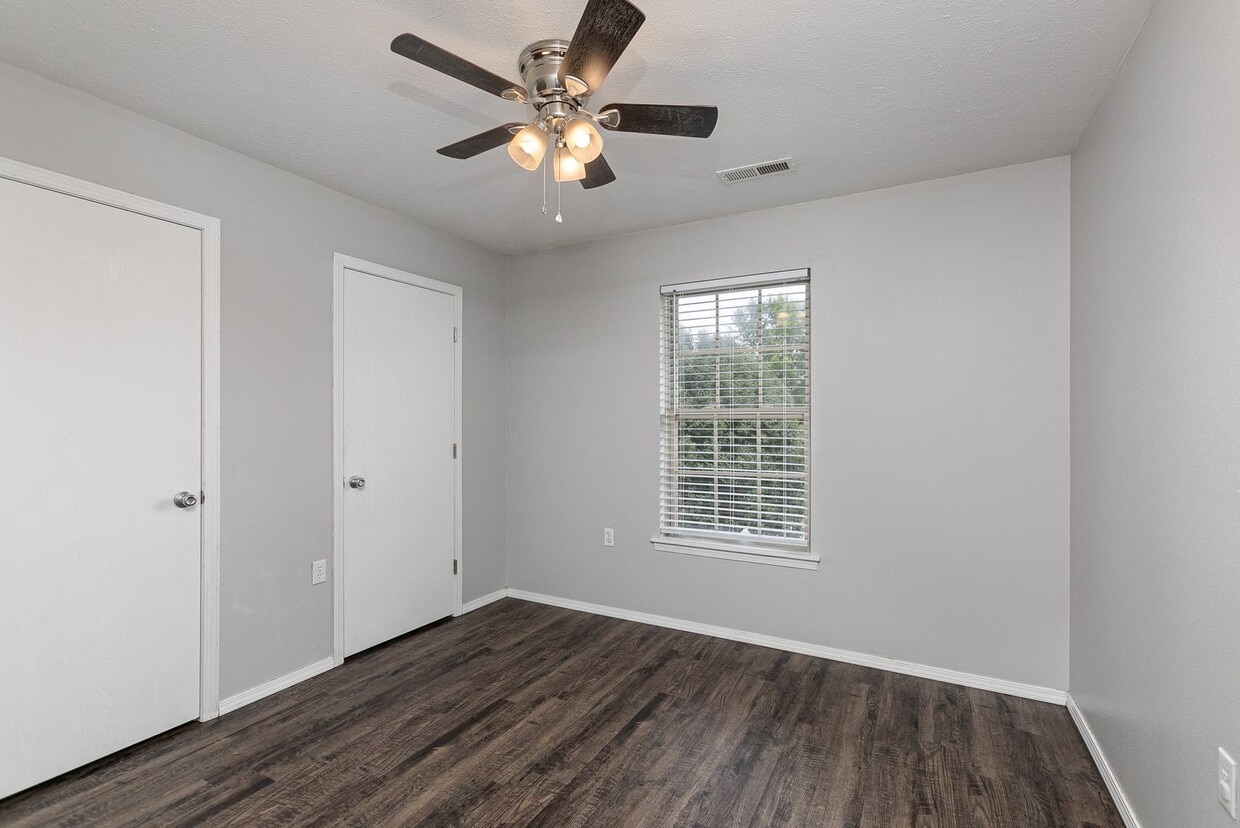 Primary Photo - Ozark South Apartments
