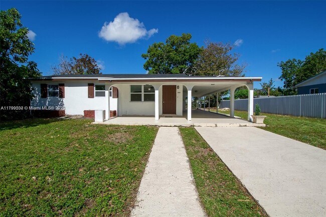 Building Photo - 20600 SW 118th Pl