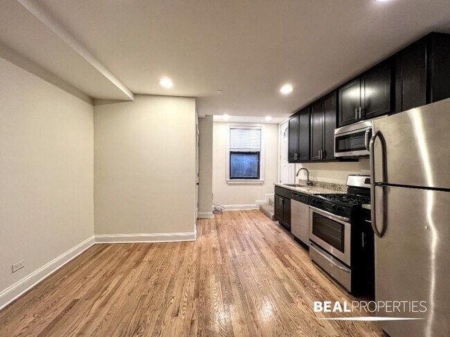 Building Photo - 1 bedroom in CHICAGO IL 60613