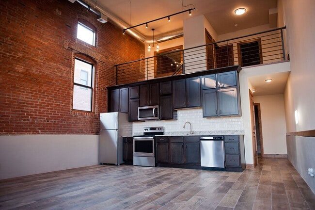 Building Photo - Union Biscuit West - 105