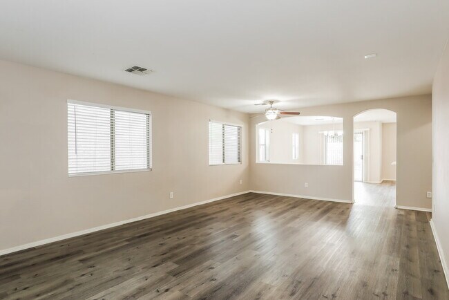 Foto del edificio - 5713 S 34th Ave