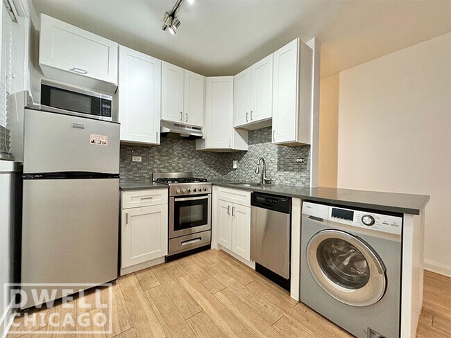 Foto del edificio - 503 W Belmont Ave