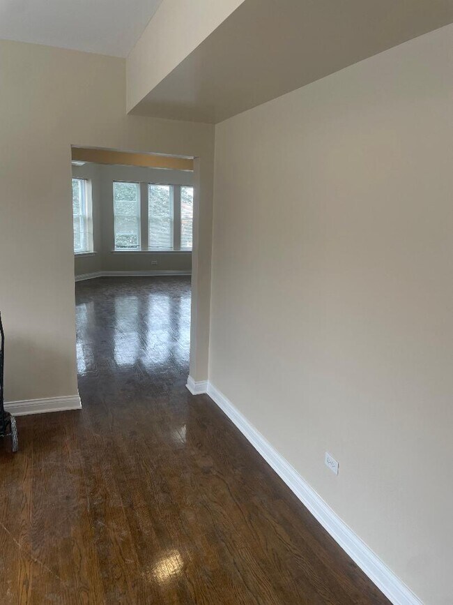 Foto del edificio - 7743 S East End Ave