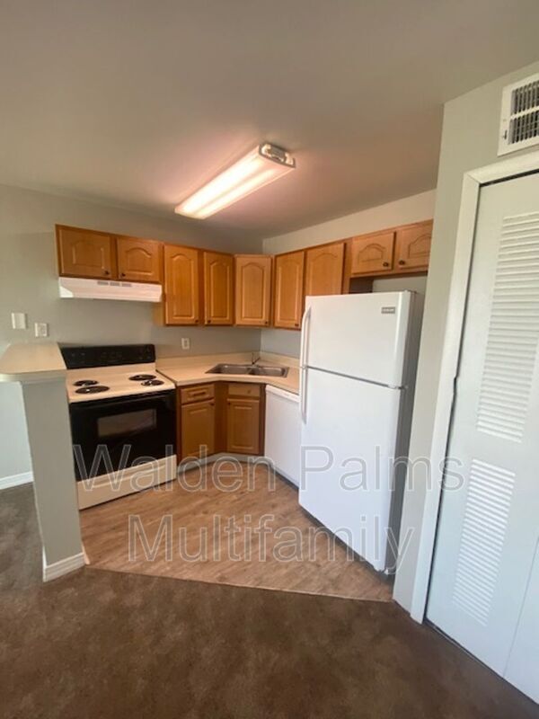 Foto del edificio - 4712 Walden Cir