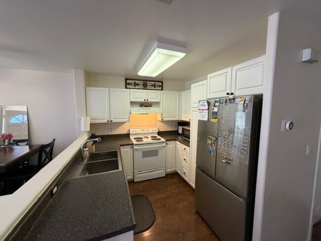 Foto del edificio - 3 bed 2.5 Bath 2 car garage/ Central AC/ Ewa Beach!