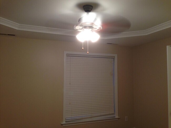 Building Photo - 3065 Heather View Ct