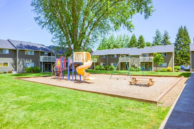 Building Photo - Chalet