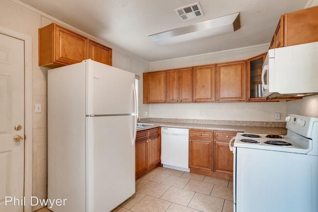 Building Photo - 3 br, 1 bath House - 4401 Cory Pl