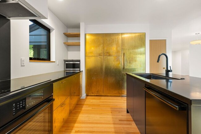 Foto del edificio - 5117 SW Lowell St