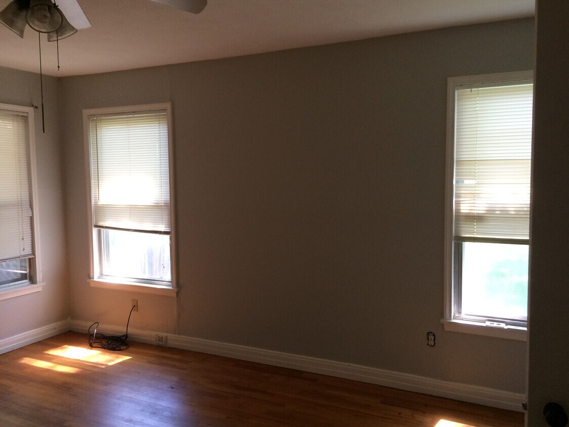 Large bedrooms - 2603 31st Street