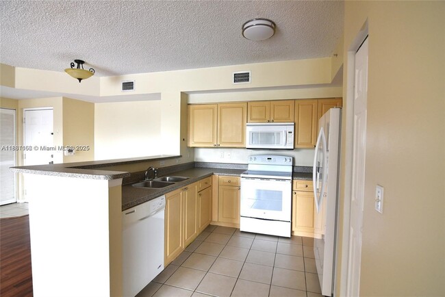 Building Photo - 2151 W Preserve Way