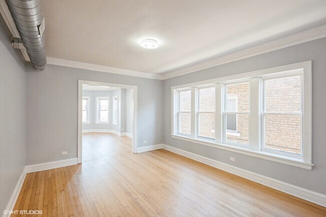 Building Photo - 4929 W Wolfram St