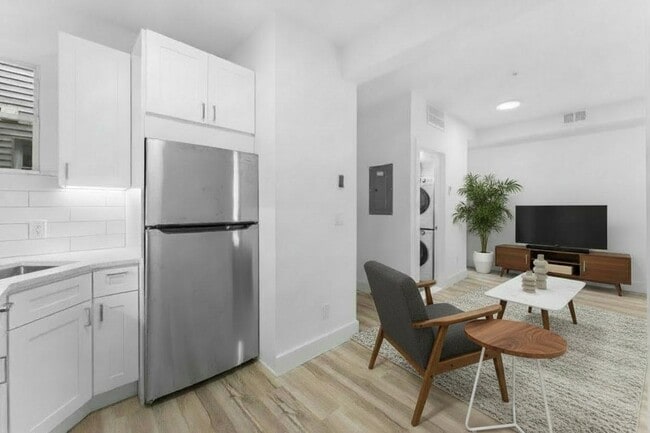 Building Photo - 2505 Central Ave