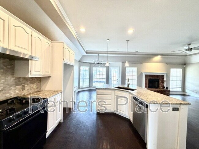 Foto del edificio - 3827 W Canton St