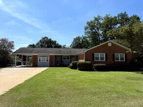 Building Photo - 6441 Kincross Ave