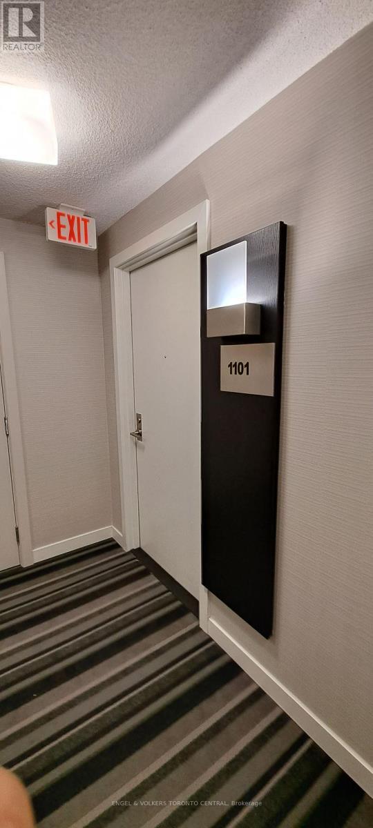 Photo du bâtiment - 28 Ted Rogers Way