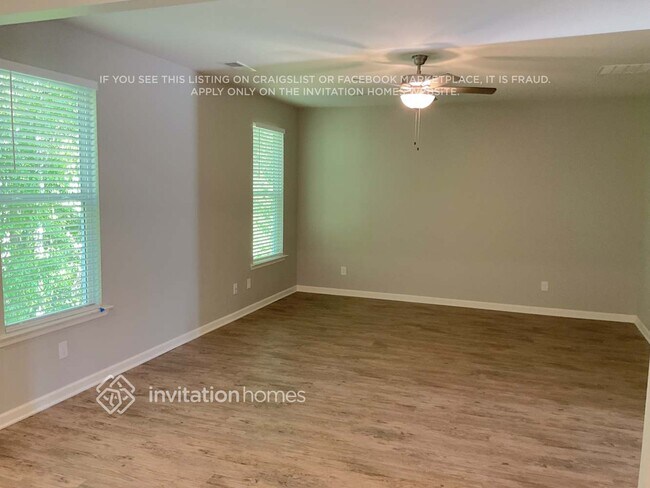 Foto del edificio - 713 Denise Ct