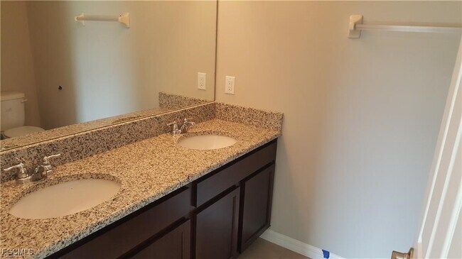 Foto del edificio - 1907 Andalusia Blvd