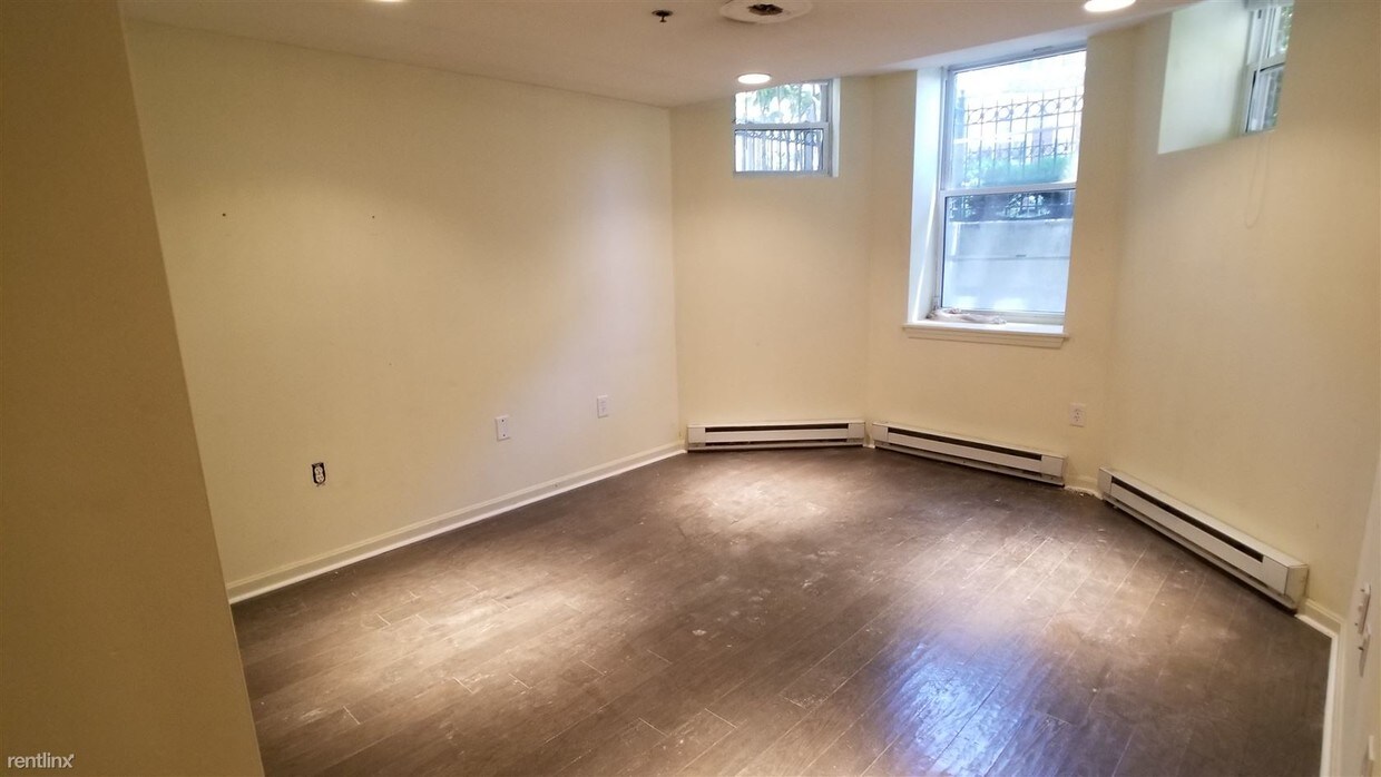 Foto principal - 2 br, 1 bath Apartment - 112 Jersey St # 2B1B