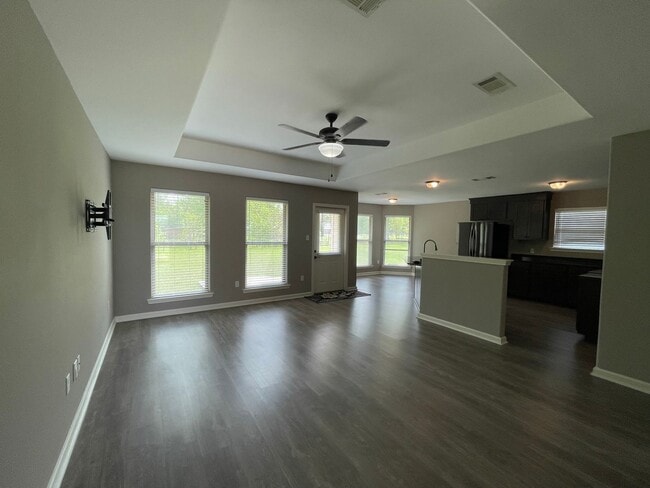 Foto del edificio - 3 Bedroom in Gonzales