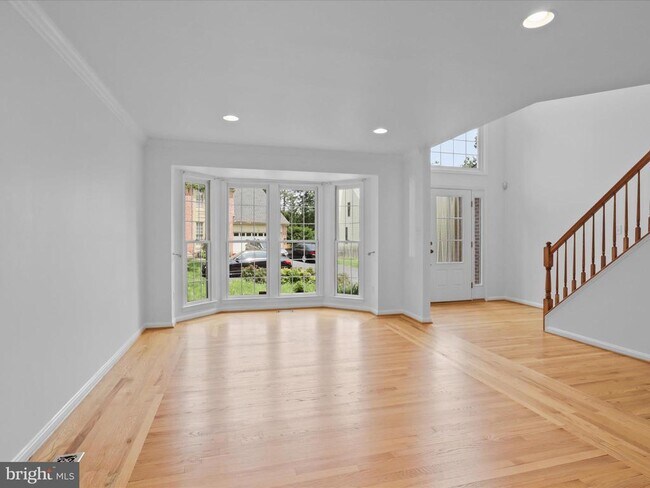 Building Photo - 1518 Summerset Pl