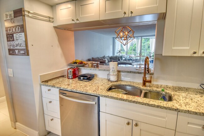 Foto del edificio - 2600 S Course Dr